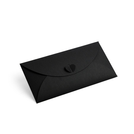 Musta kirjekuori sydänlukolla | 220x110 mm | Superbox