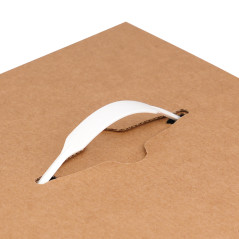 Valkoiset muovikahvat lahjalaatikoille