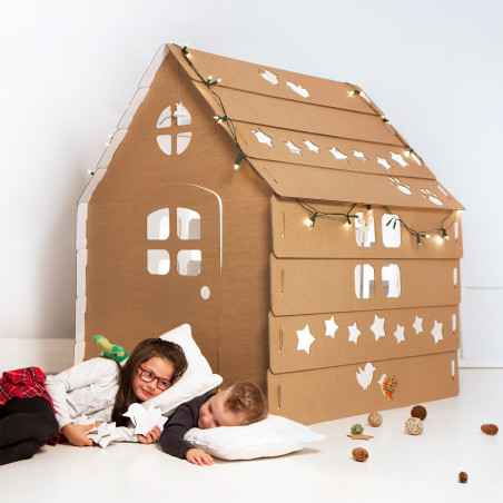 Iso aaltopahvileikkitalo lapsille TÄHDET