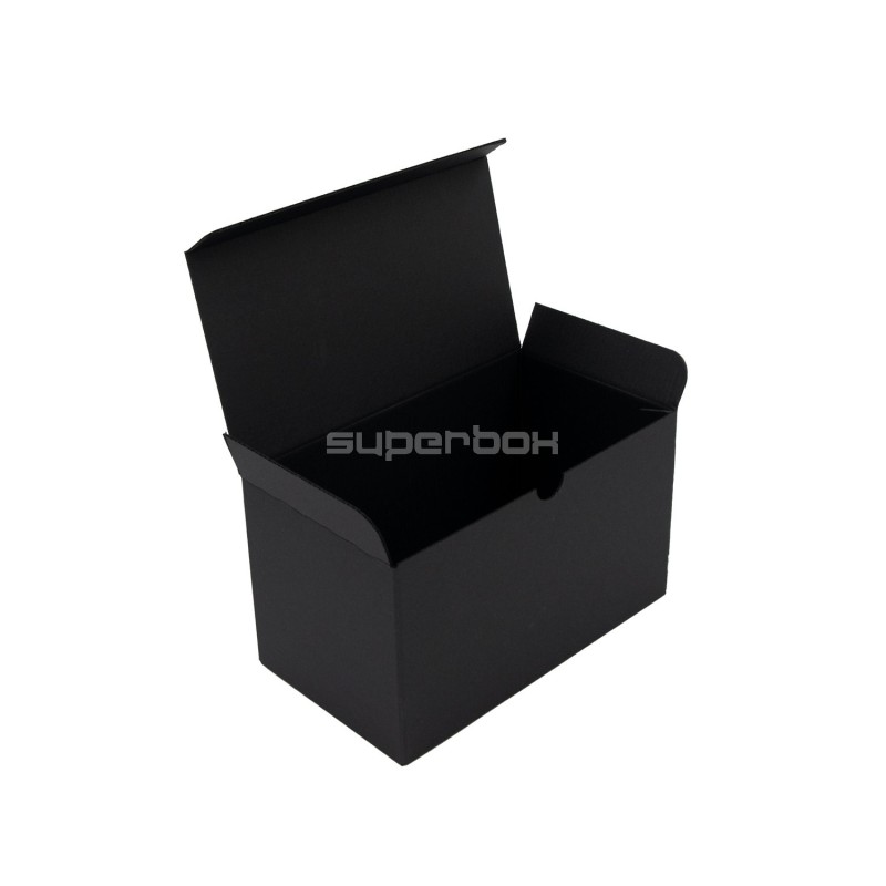 Elongated Black Box for Two Cylindrical Candles