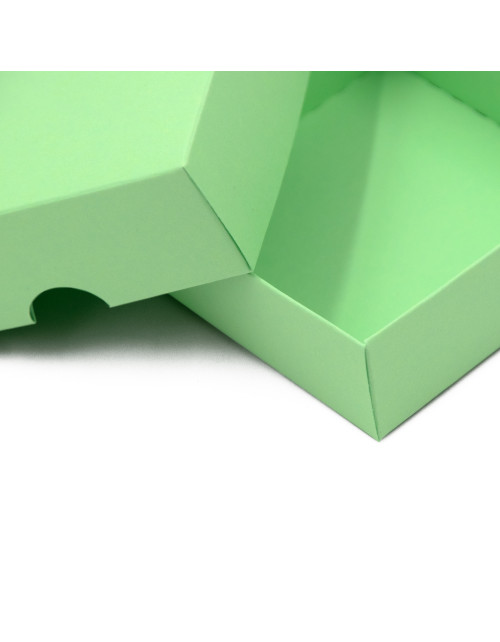 2-osainen pieni neliönmuotoinen smaragdinvärinen pahvinen lahjapaketti.