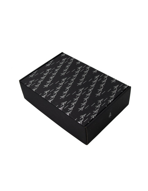Musta A4-laatikko, jossa hopeafolioprintti