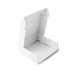 Elegant White Small Gift Box, 6 cm Height